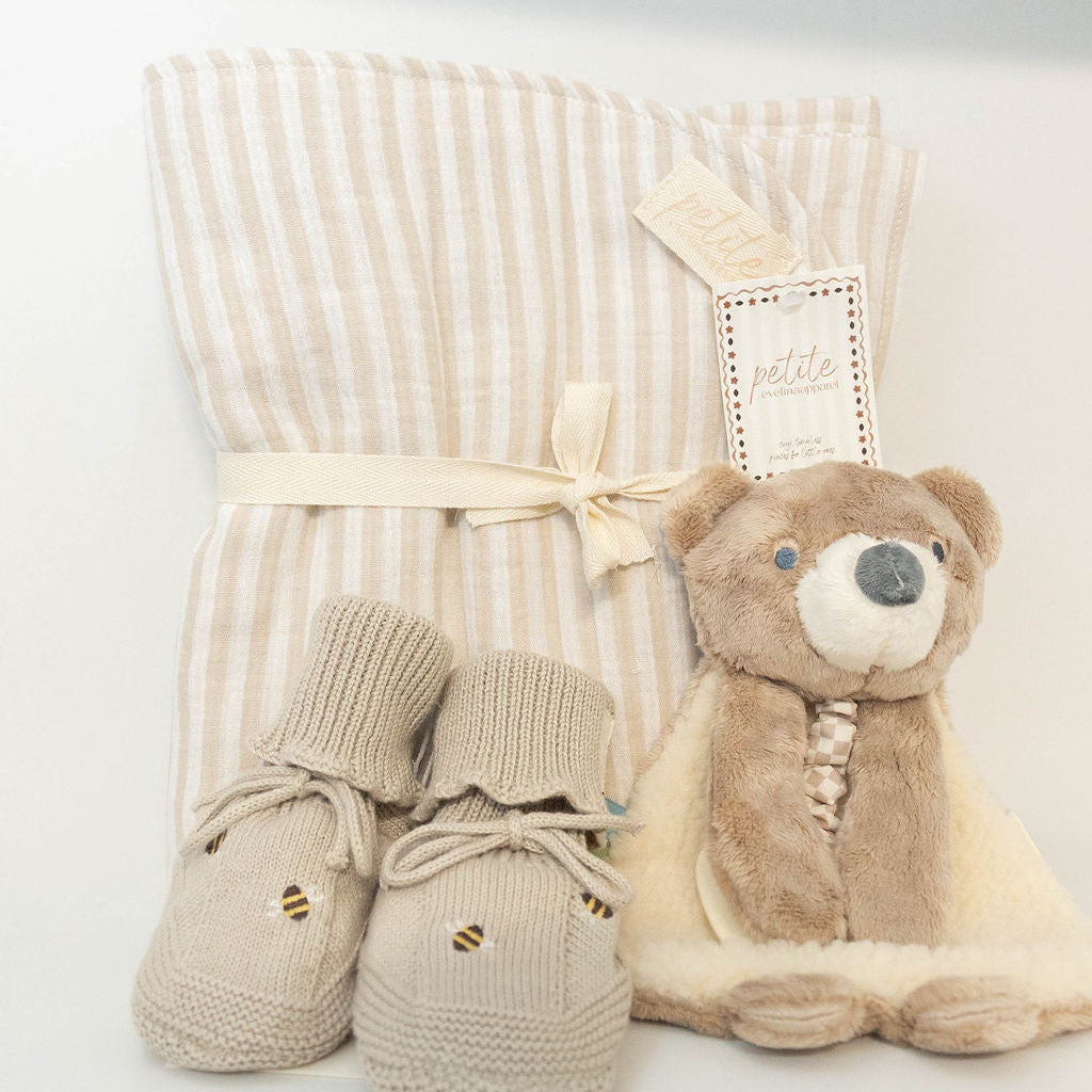 Petite Evelina Beige Stripes baby blanket with Theo Bear Lovey and Saga Copenhagen Honey Bee booties