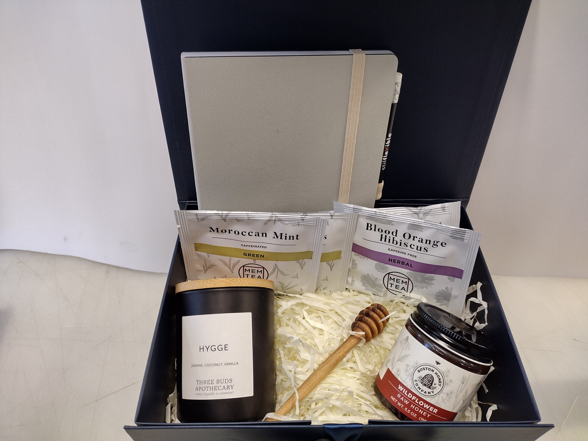 Hygge gift box with candle, Italian notebook, MEM tea, wildflower honey and olive wood honey dipper
